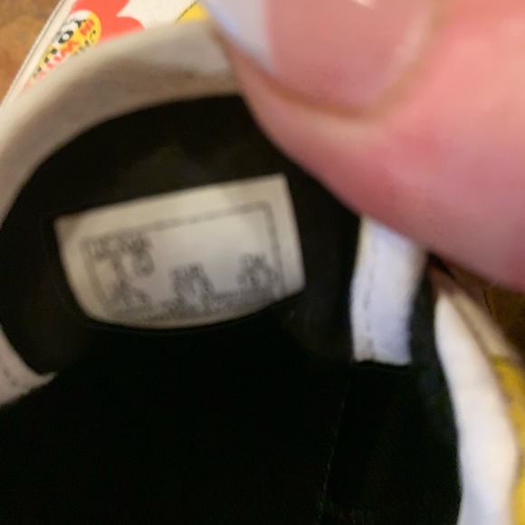 Vans girls shoes size 1 new like condition. - Picture 5 of 6